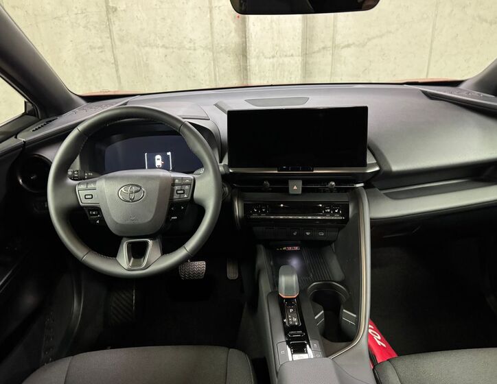 Toyota C-HR 13