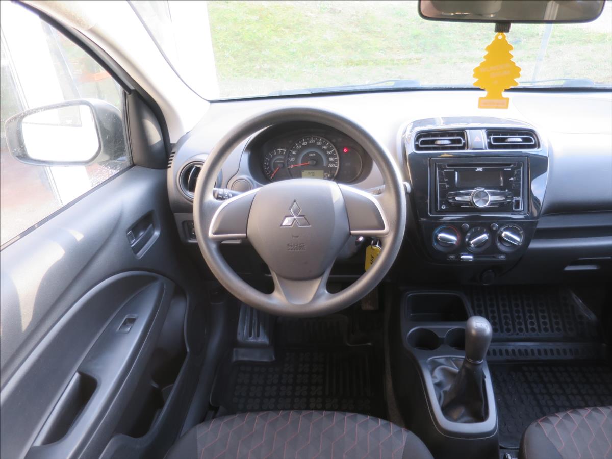 Mitsubishi Space