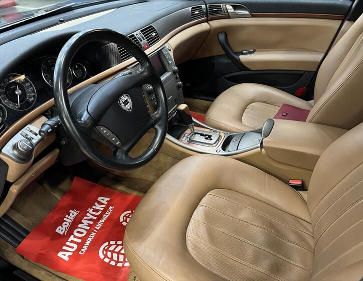 Lancia Thesis 17