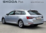 Škoda Superb 11