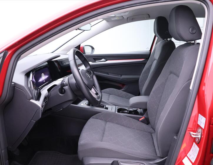 Volkswagen Golf 12