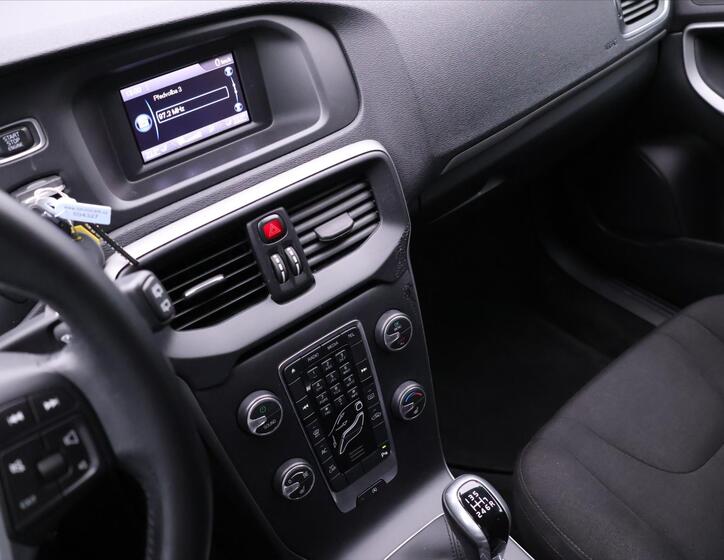 Volvo V40 20