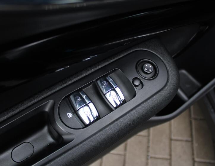 Mini Clubman 27