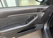 Toyota Avensis 18
