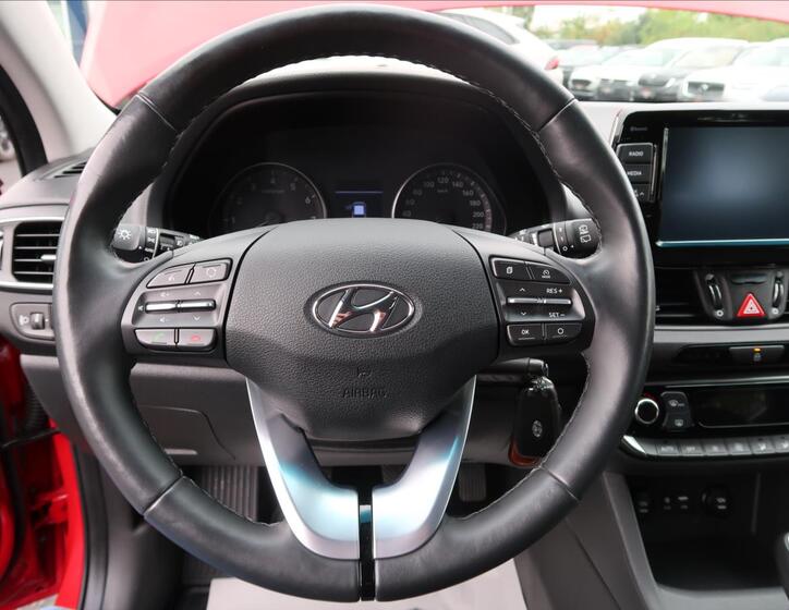 Hyundai i30 17