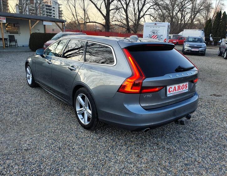 Volvo V90 5