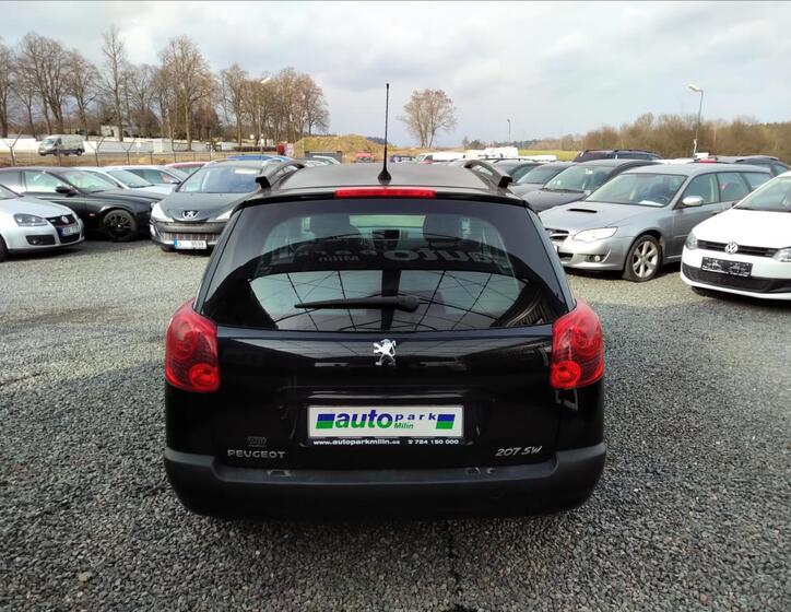 Peugeot 207 5