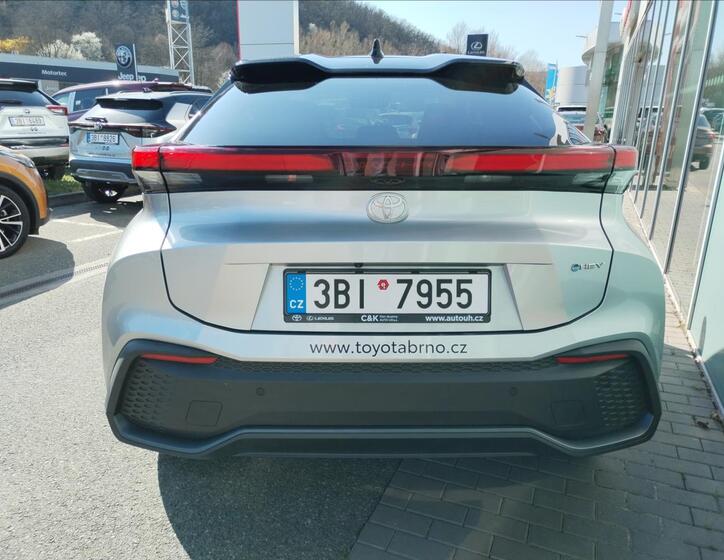 Toyota C-HR 4