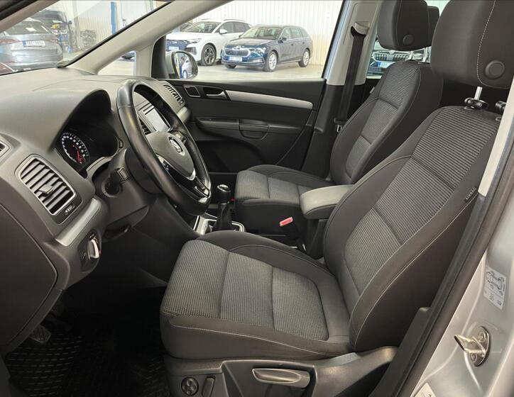 Volkswagen Sharan 19
