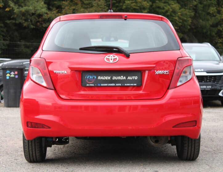 Toyota Yaris 6