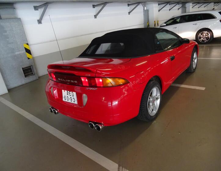 Mitsubishi Eclipse 4