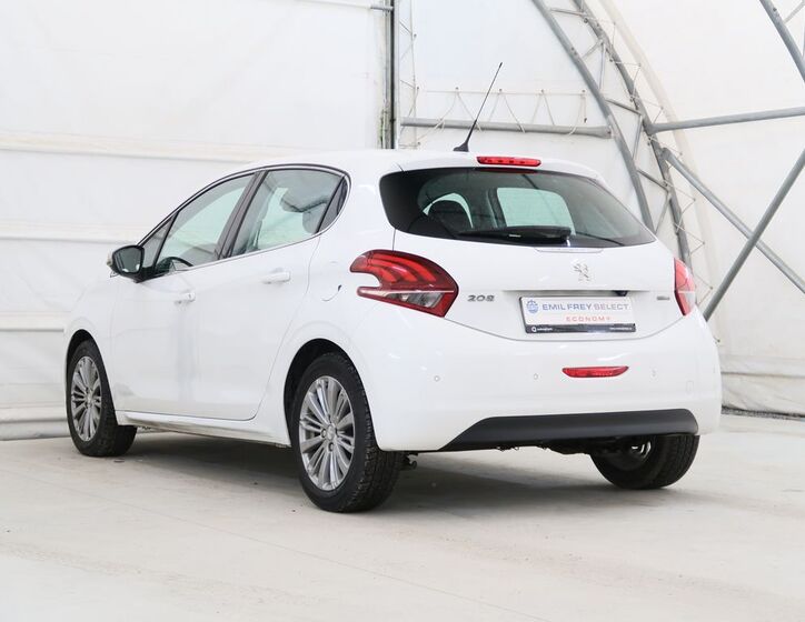 Peugeot 208 8