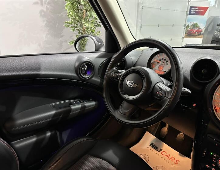 Mini Countryman 15