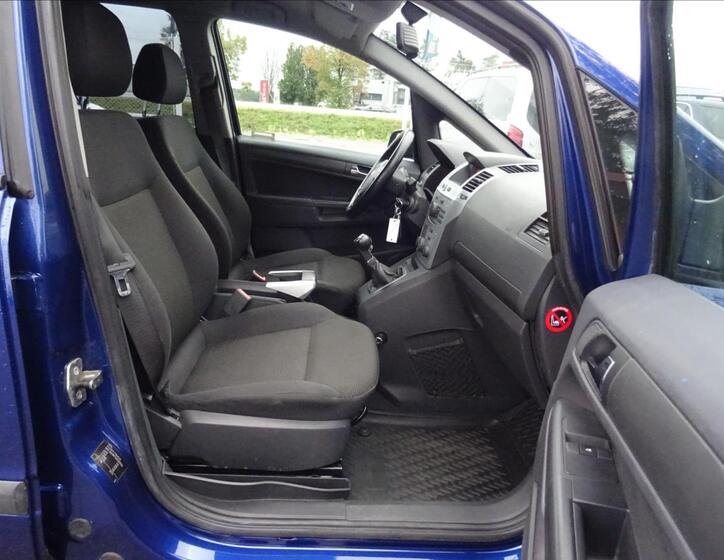 Opel Zafira 14