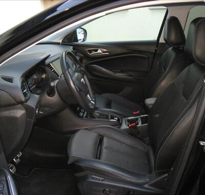 Opel Grandland X 12