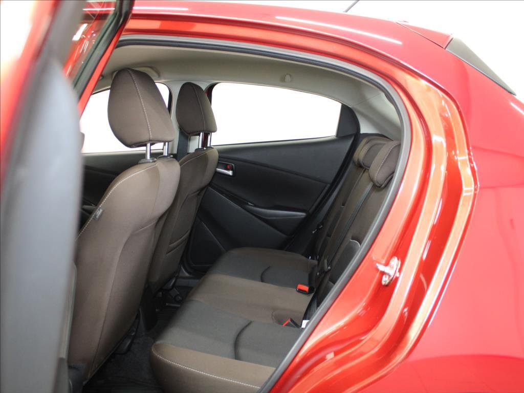 Mazda 2 7