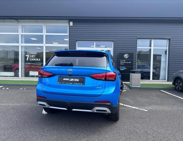 MG ZS 4