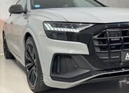 Audi Q8 5