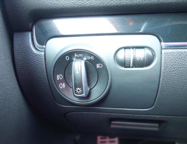 Volkswagen Golf 33