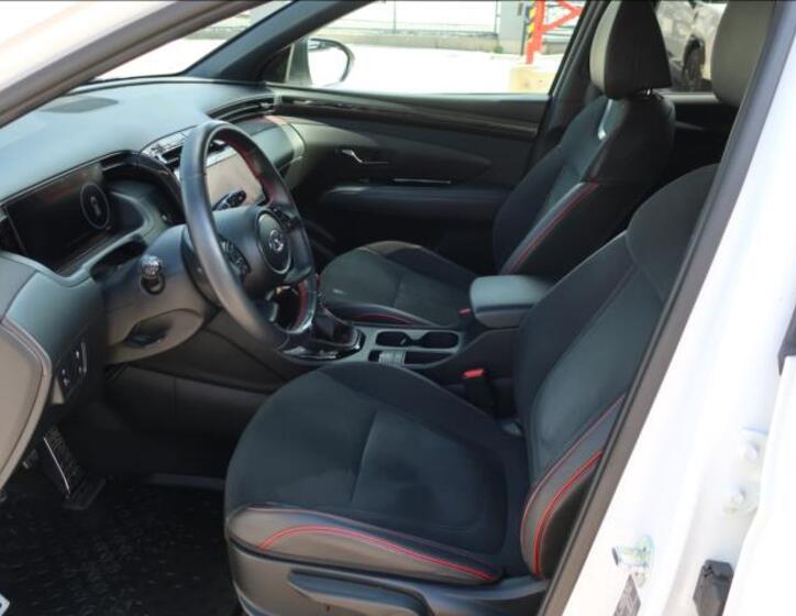 Hyundai Tucson 12