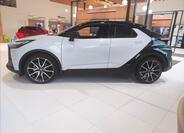 Toyota C-HR 4
