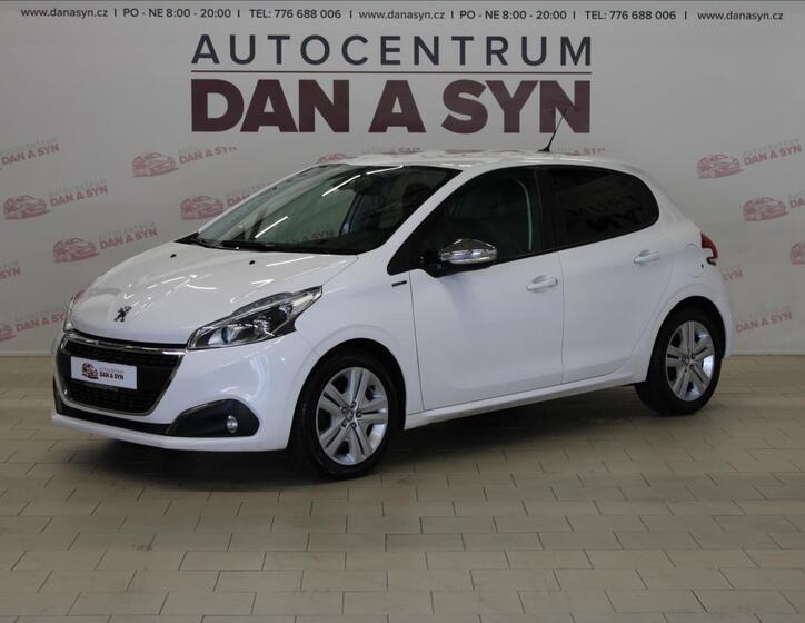 Peugeot 208 1