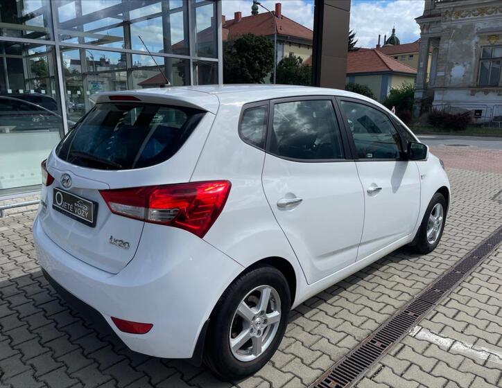 Hyundai ix20 6