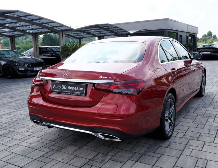 Mercedes-Benz Třídy E 6