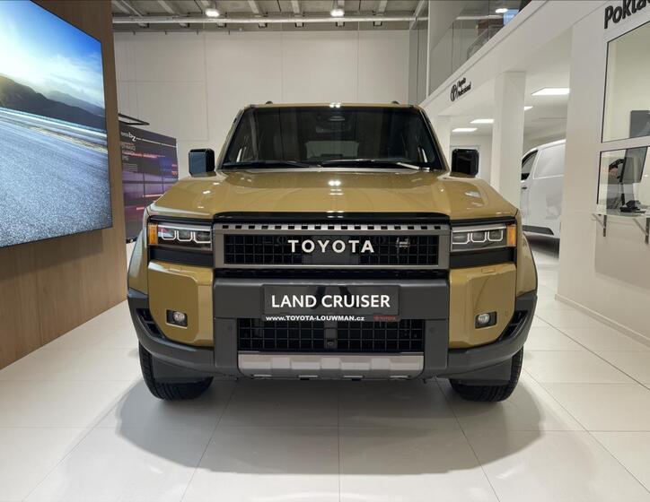 Toyota Land Cruiser 2