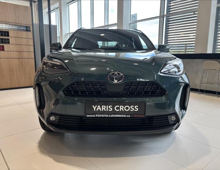 Toyota Yaris Cross 2