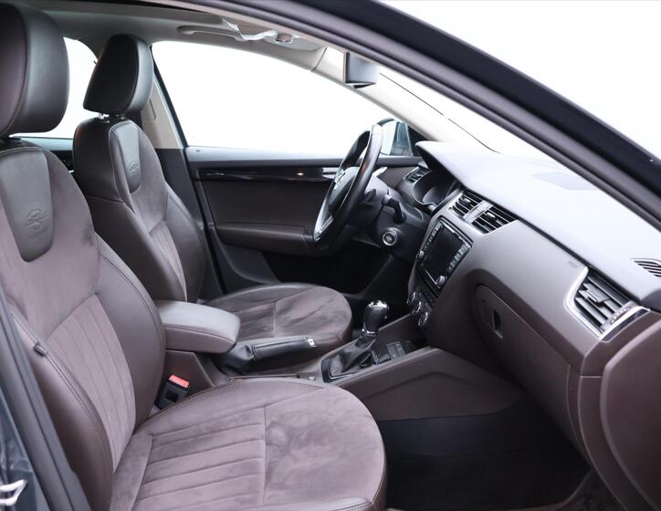 Škoda Octavia 12