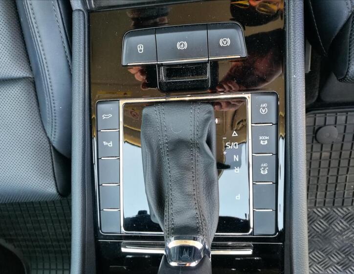 Škoda Superb 14