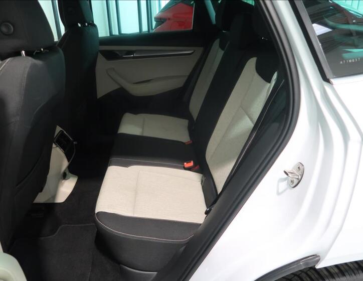 Škoda Karoq 8