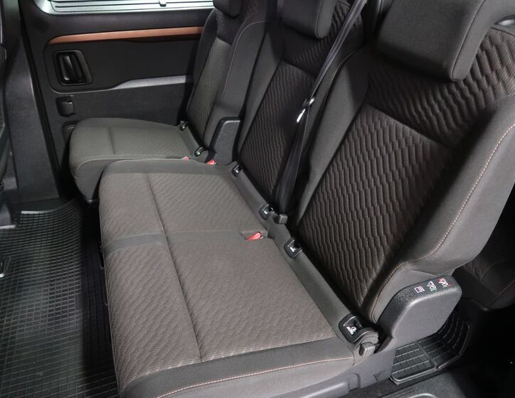 Toyota ProAce 10
