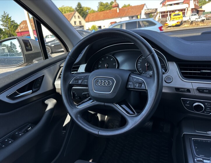 Audi Q7 18