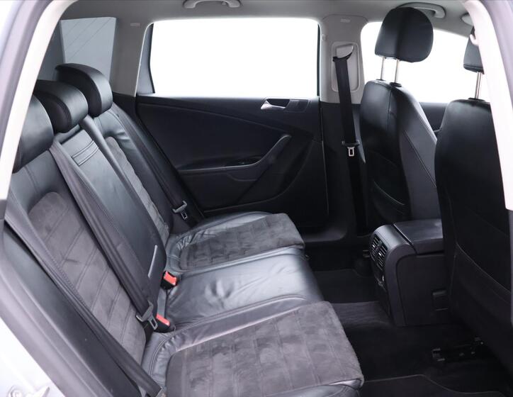 Volkswagen Passat 13