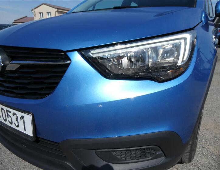 Opel Crossland X 4