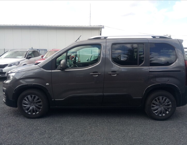 Peugeot Rifter 4