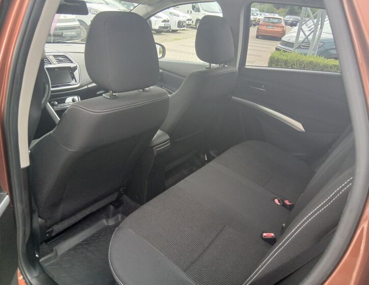 Suzuki SX4 S-Cross 12