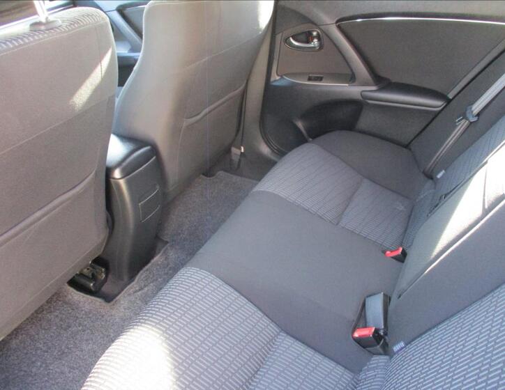 Toyota Avensis 15