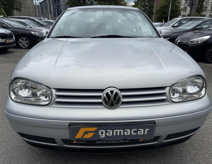 Volkswagen Golf 1