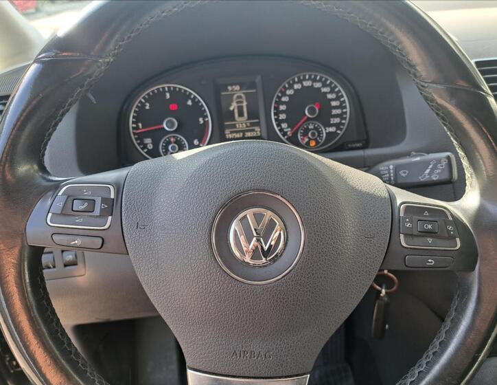 Volkswagen Touran 28