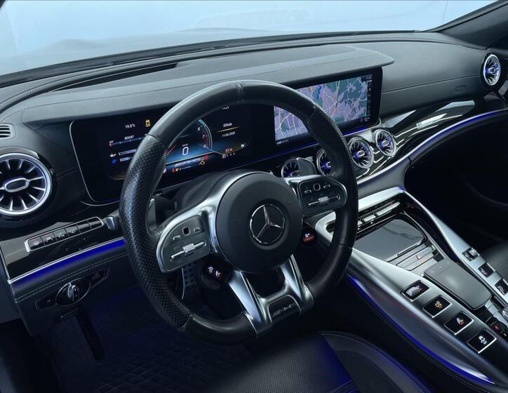 Mercedes-Benz AMG GT 8