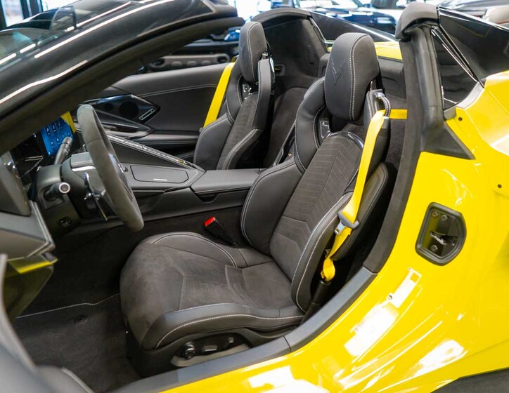 Chevrolet Corvette 16