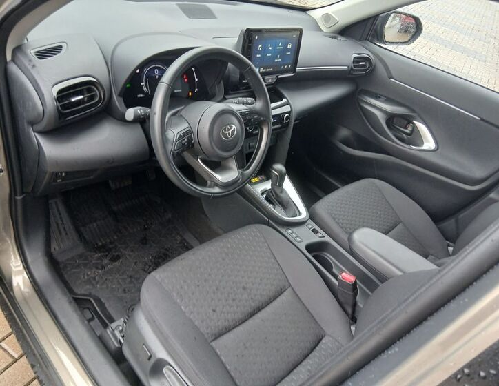 Toyota Yaris Cross 11