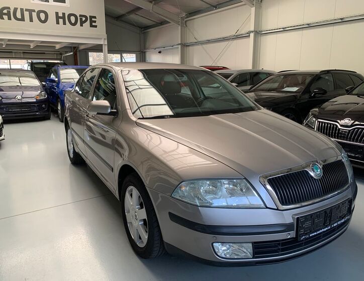 Škoda Octavia 1