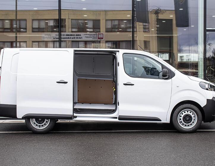 Peugeot Expert 5