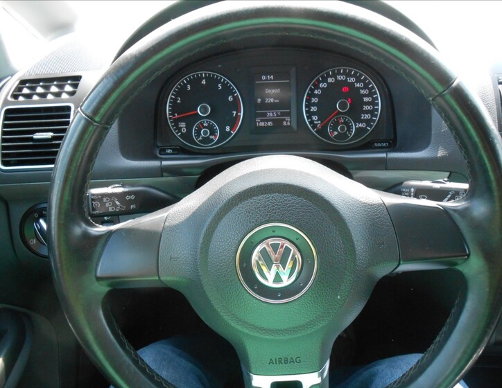 Volkswagen Touran 27