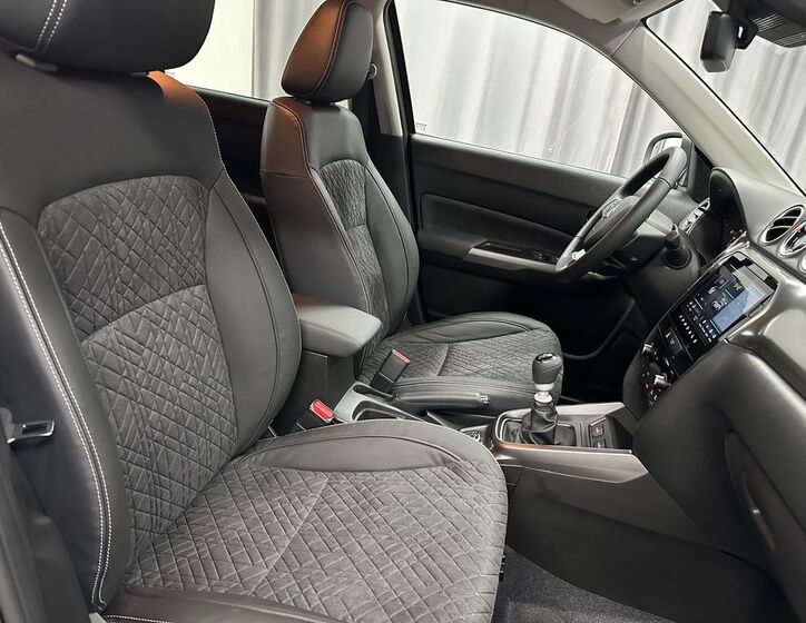Suzuki Vitara 13