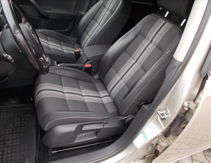Volkswagen Golf 16